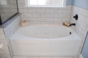 Master Jetted Tub